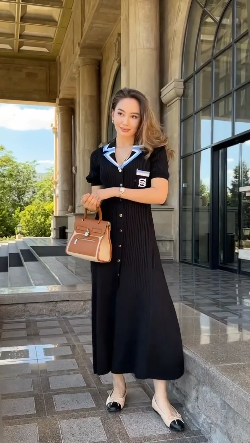 Glowé Elegante V-Hals Dress